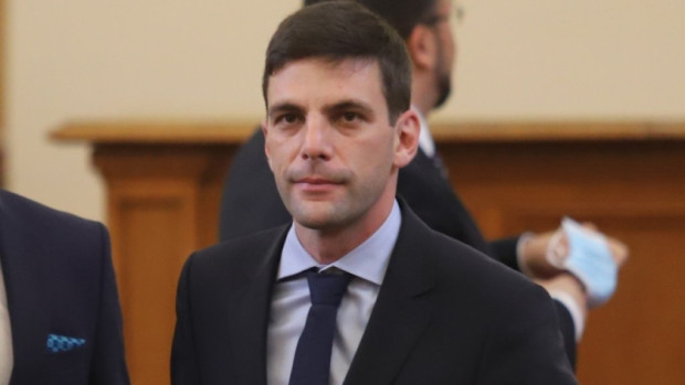 ЕП започва процедура за сваляне на имунитета на Никола Минчев и други евродепутати заради съмнения за корупция