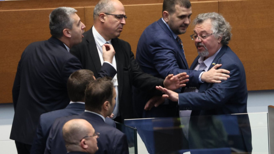 Скандал в НС между 
