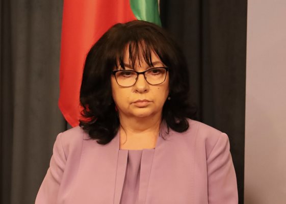 Петкова от Брюксел: Вървим уверено към членство в еврозоната от 1 януари 2026 г. въпреки всичко