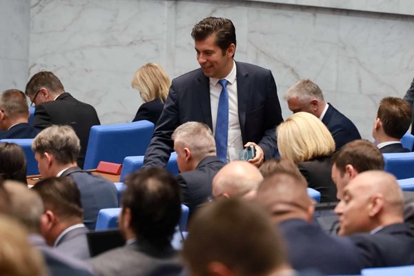 ПП-ДБ: Предложението на Пеевски е противоконституционно