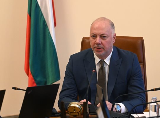 Премиерът: Времето на политически дебати за еврото беше през 1997 г.