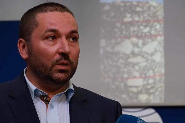 Бащата на Сияна и пътни експерти обявиха война на системата: искат контрол на тировете и оставки 