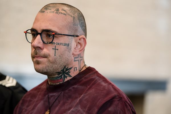 Семерджиев иска 200 000 лв от затвора - бил дълго в карцера без топла вода и на жълта светлина