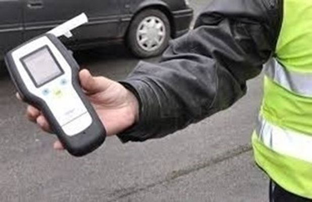 Хванаха 40-годишен с джип с над 4 промила алкохол