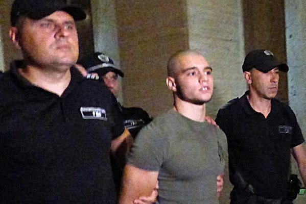 Издирват прокурорския син Васил Михайлов