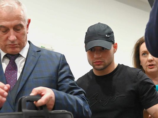 Адвокат: Прокурорският син Васил Михайлов е опитал да изнуди собственик на автосервиз в Перник за 5000 лв.