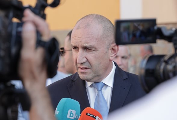 Президентът Радев: Влизането в еврозоната при петролна криза трябва да бъде много внимателно премислено