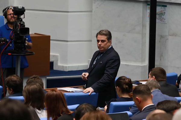 Асен Василев стана зам.-шеф на парламентарната комисия по европейските въпроси