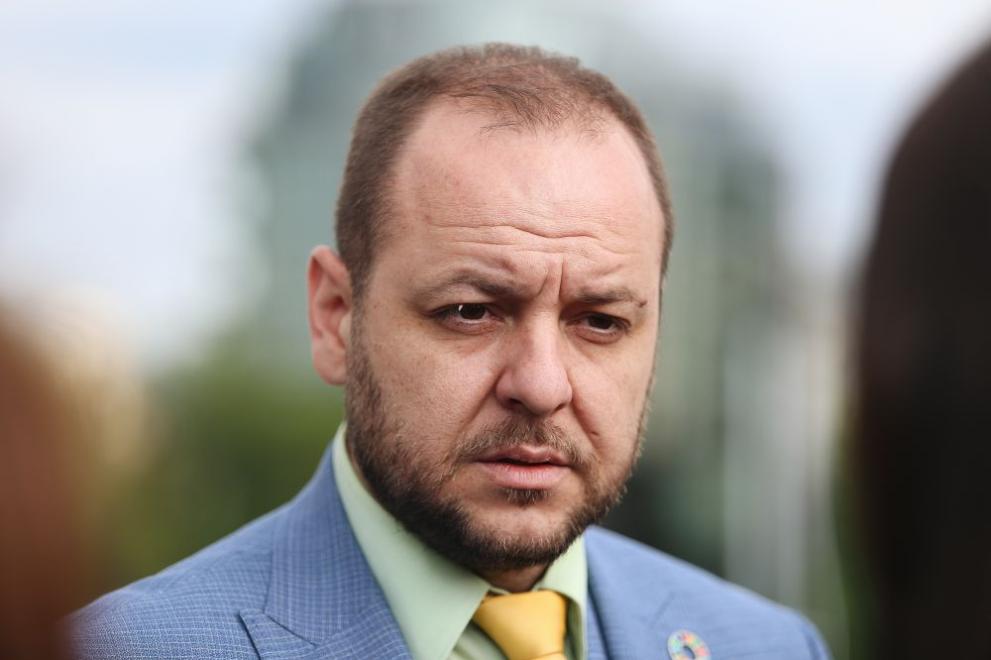 Парламентът блокира ключови инфраструктурни проекти, отказвайки да сложи край на зеления рекет
