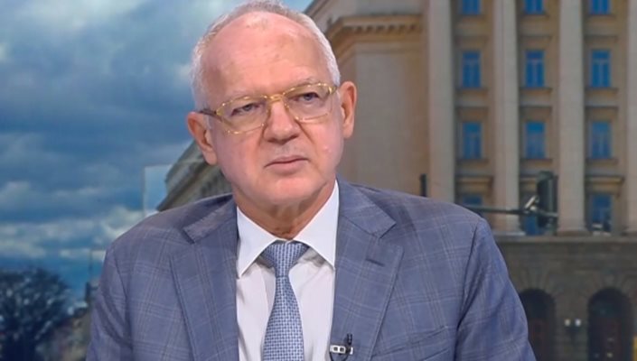 Васил Велев: Европейската индустрия върви надолу вече трета година