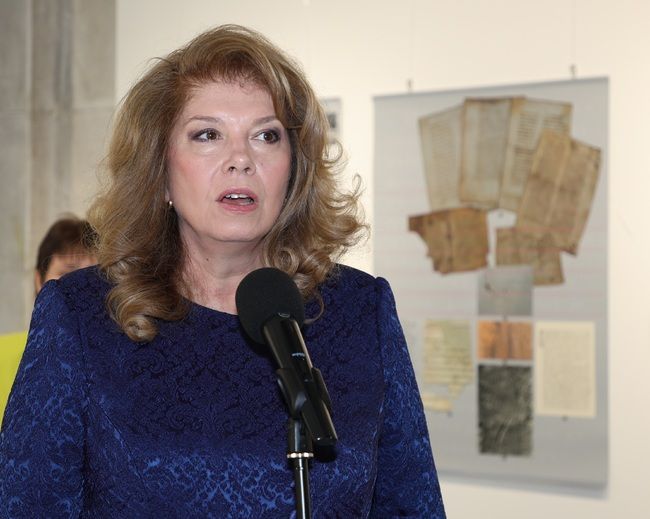 Илияна Йотова помилва Десислава Иванчева