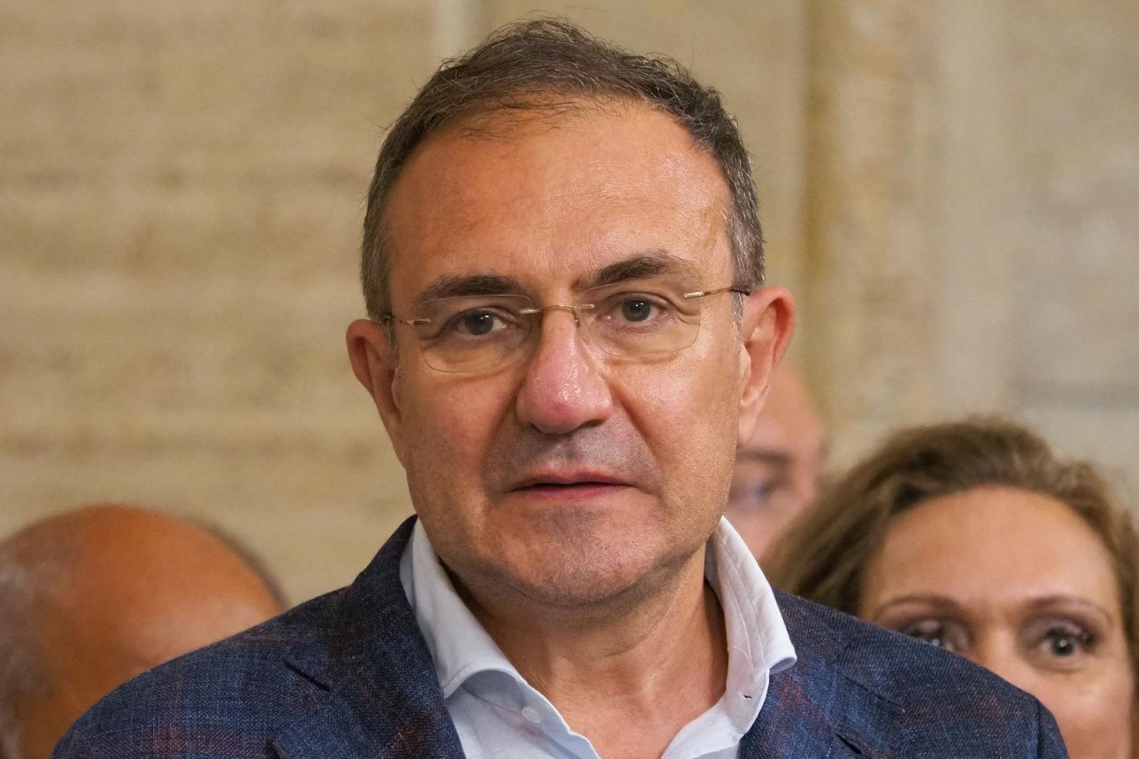 Борислав Гуцанов: Отпускаме 900 000 лв. помощи за пострадалите семейства от пожарите