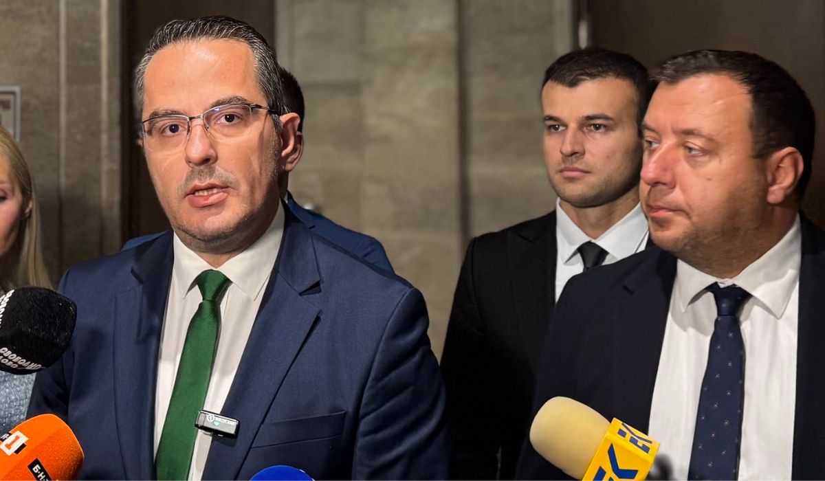 Цончо Ганев: МЕЧ против вота на недоверие, поредната изгодна опозиция