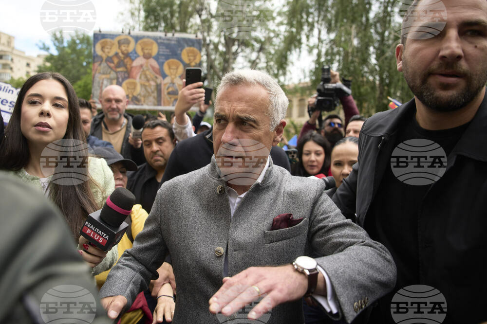 Бившият кандидат за президент на Румъния Калин Джорджеску остава под съдебен контрол