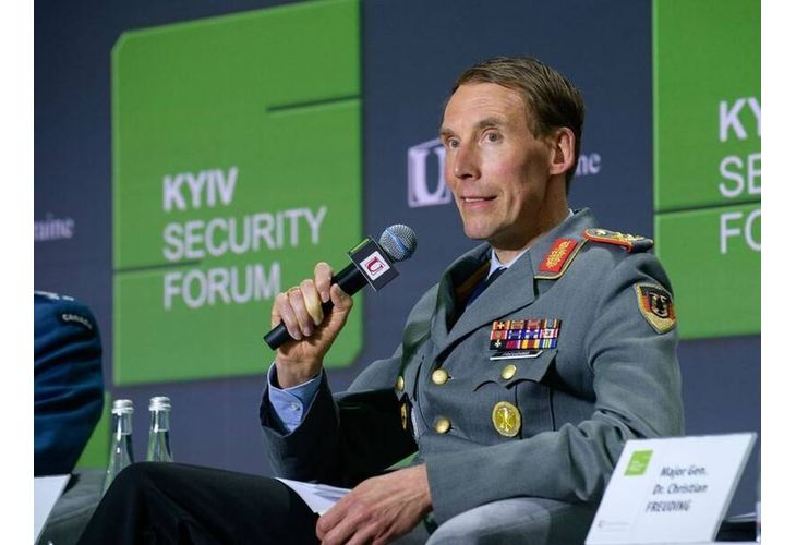 Ген. Фройдинг: Германия спешно да ускори разширяването на въоръжените си сили в отговор на нарастващата руска заплаха!