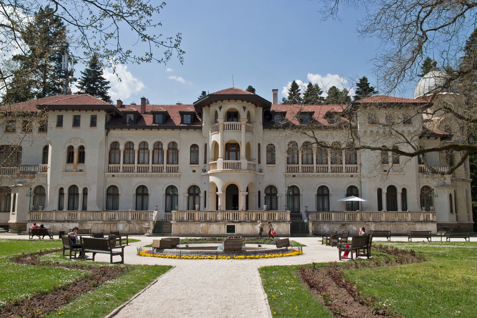 КНЯГИНЯТА, ТРАКТОРА, ГЕРОЯ ОТ ЛАЙПЦИГ