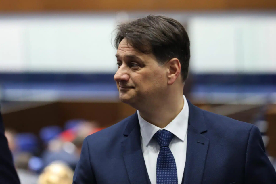 Министър Бачев: Росен Белов Никога не е бил съдружник във фондацията