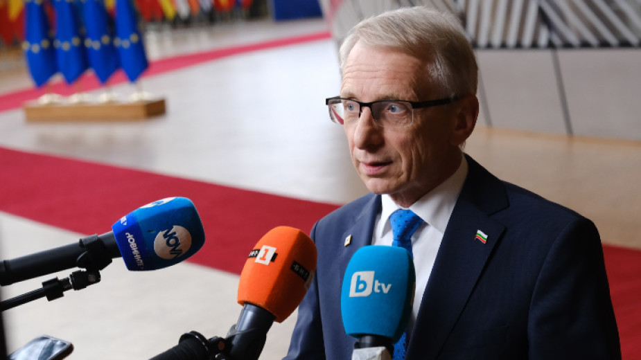 Заради Орбан България е била принудена да премахне таксата за транзит на руски газ