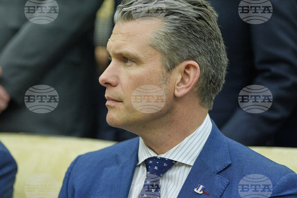 Американският министър на отбраната е споделил военни планове във втори чат в приложението за съобщения 
