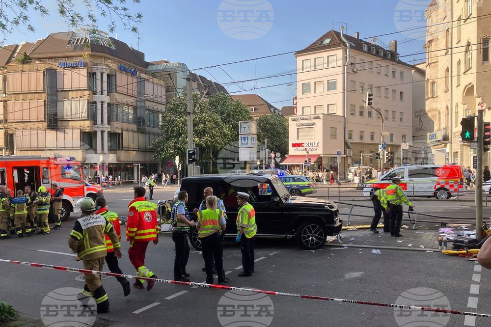 Автомобил се вряза в множество хора в германския град Щутгарт