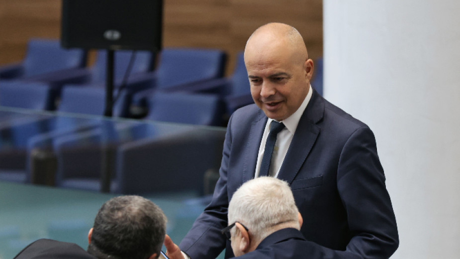 Свиленски: Идеята им вече не е да демонтират ПСА, а да го нарежат и разрушат до петък