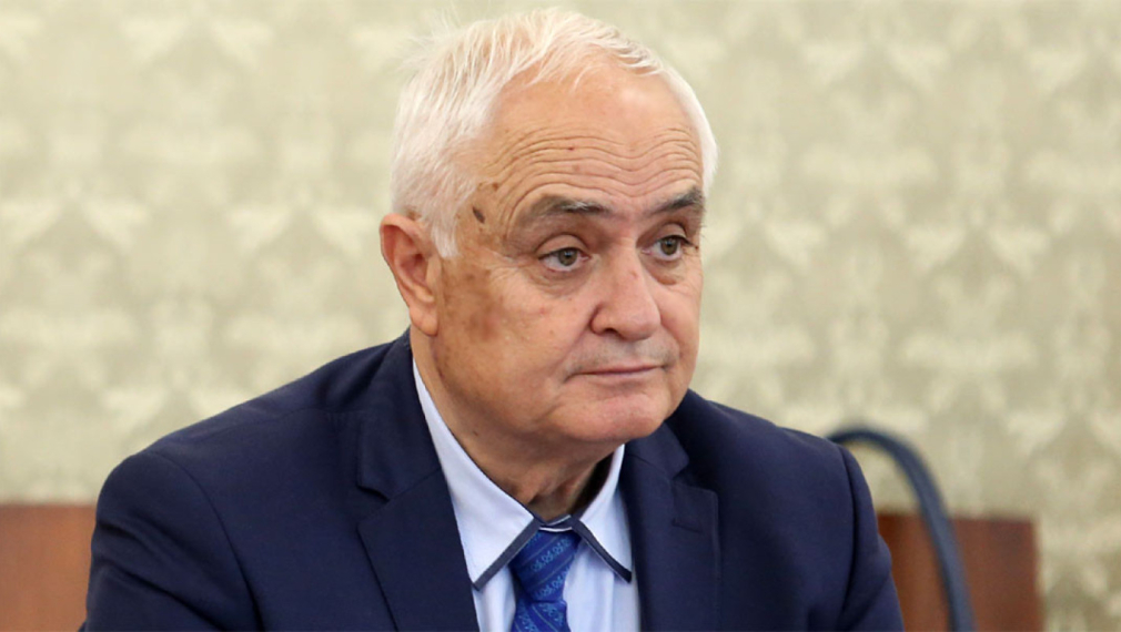 Атанас Запрянов: България изпрати на Украйна артилерийски оръжия