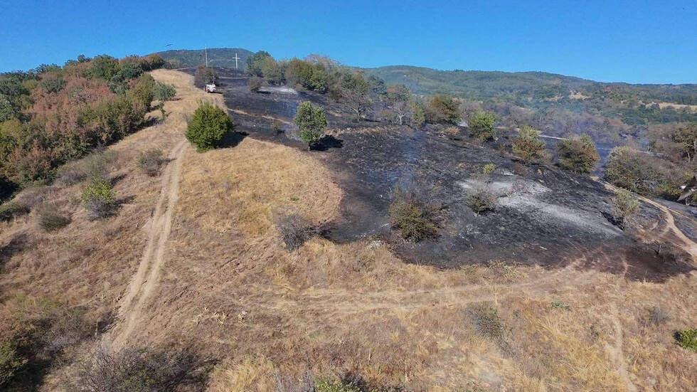 Незагасен фас подпали пожар над село Мраченик
