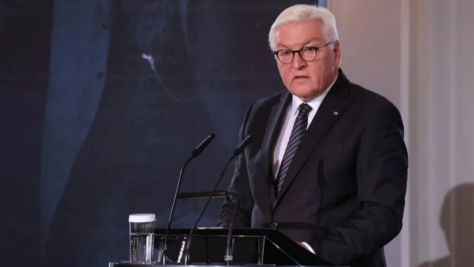 Германия се превръща във Ваймарската република, предупреди президентът Щайнмайер
