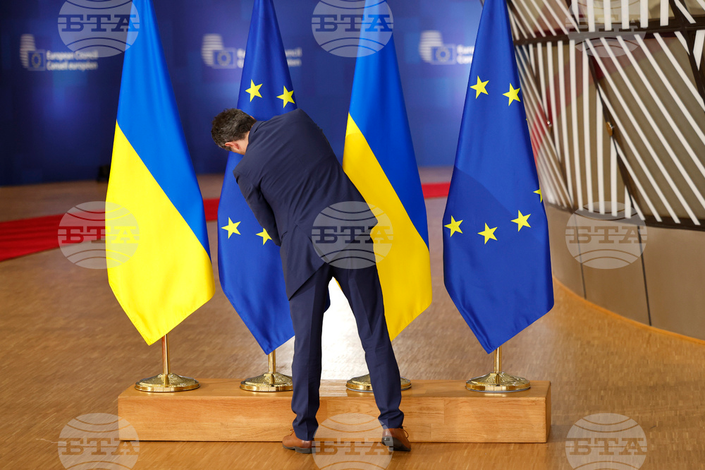 Украйна направи крачка напред в преговорите за членство в ЕС, след като Унгария оттегли възраженията си