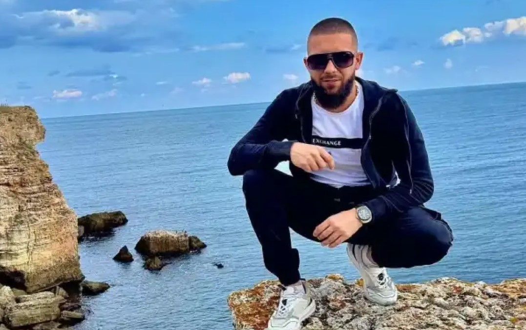 Потресаващо: Биха и наръгаха с нож младеж пред полицейско управление, опитали да потулят случая?
