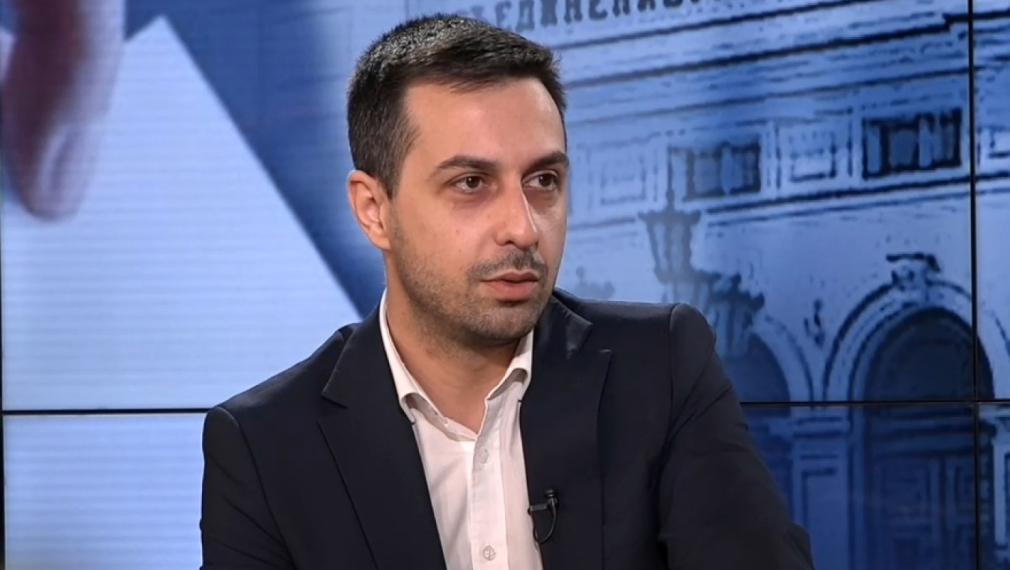 Деян Николов: Ако управляващите не допуснат този вот на недоверие, ще консолидират опозицията