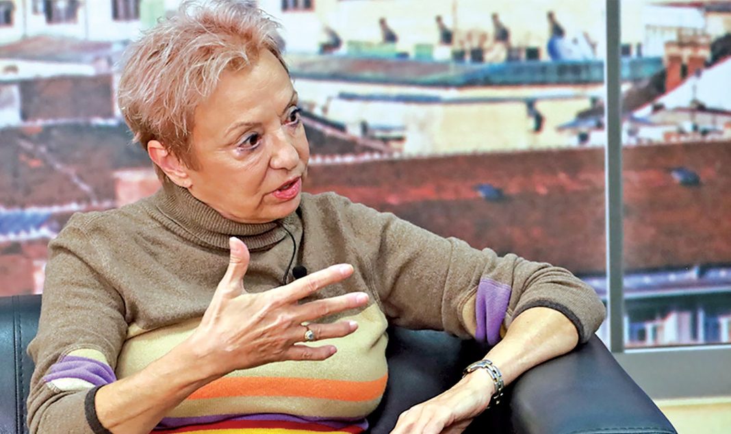 Диана Дамянова: Кирил Петков падна във властта от небето