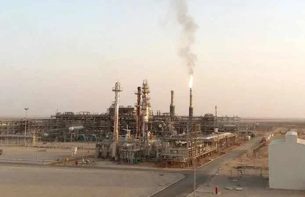 Al Jazeera: Едно от най-големите нефтени находища в Ирак е атакувано от дронове