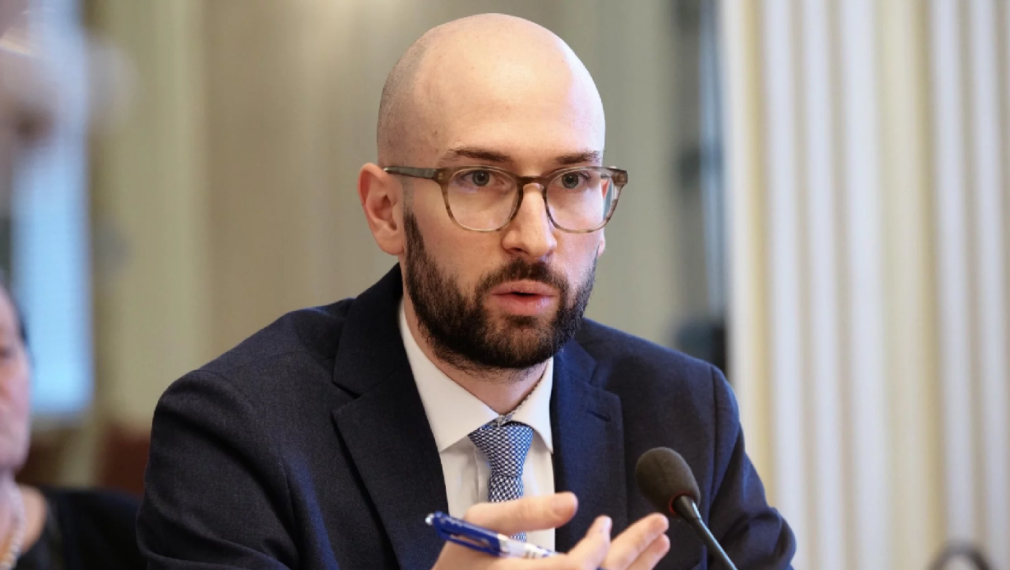 Министър Клисурски: Бюджетът е на автопилот, дефицитът е рекорден