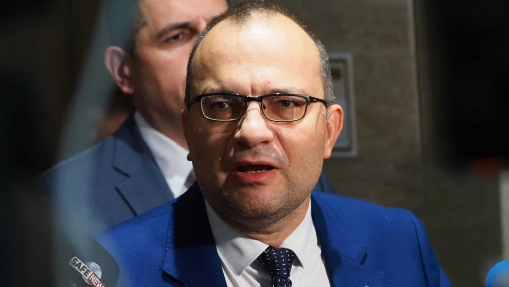 Мартин Димитров: Асен Василев собственоръчно разцепи ПП и ДБ - предупредихме го да не го прави