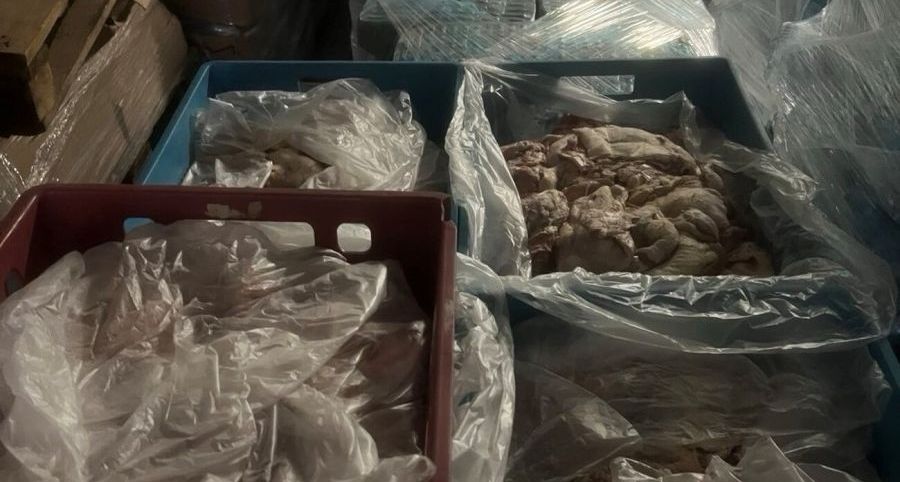 В София са открити 70 тона месо без документи