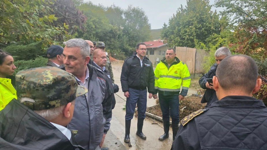 Даниел Митов: Няма хора в неизвестност на 