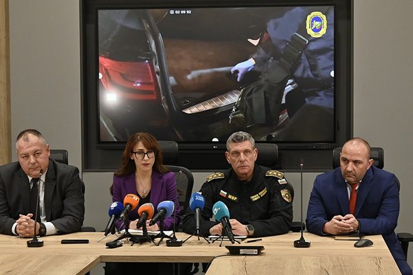 Версия на МВР: Фалшиви 1,2 млн. внос от Румъния за купуване на гласове (Oбзор, снимки и видео)