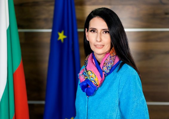 Ангелина Бонева подаде оставка