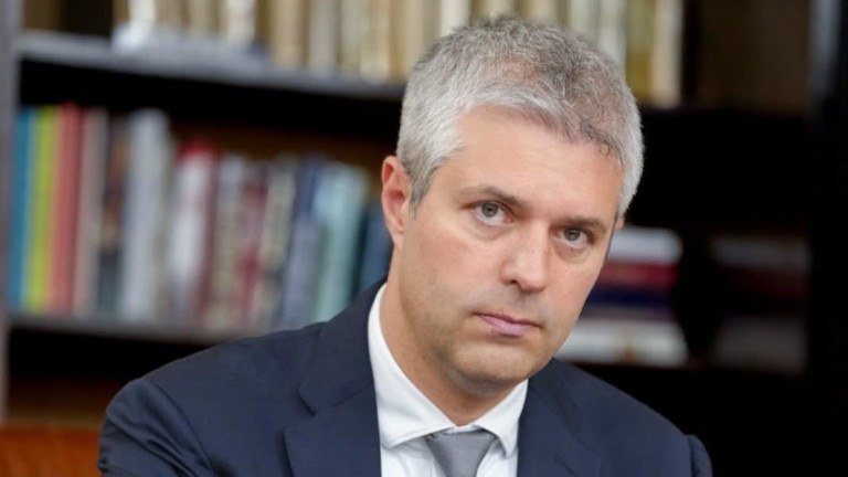 Коцев пак се оплете в лъжи за незаконния украински град, обвини държавата и ДАНС