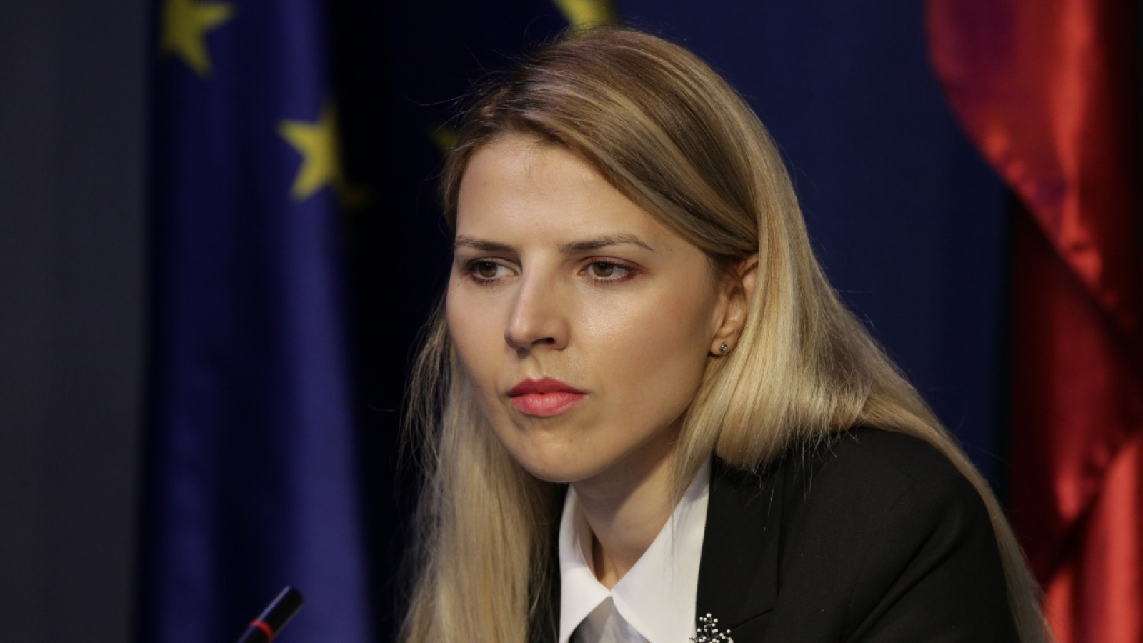 Външният министър: Има единна позиция на правителството за Украйна - войната няма да се реши на бойното поле, време е за преговори