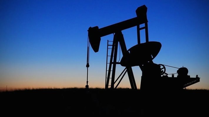 Петролът поскъпна с над 4%, след като Нетаняху не послуша Тръмп