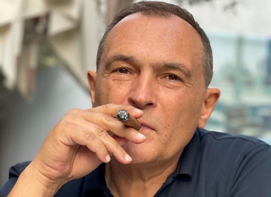 Васил Божков продал дълга на 