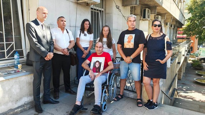 Майката на убитата на пътя Крисия за сблъсъка с тира: Помете колата ни и даже не спря, за да ни помогне