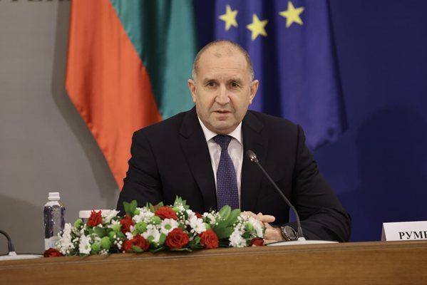 Радев: Предоговарянето с 