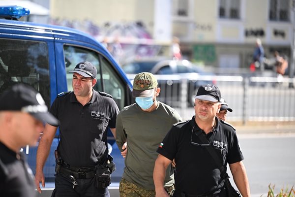 Синът на прокурор Маджарова хващан преди и за кражба, съдът го остави в ареста