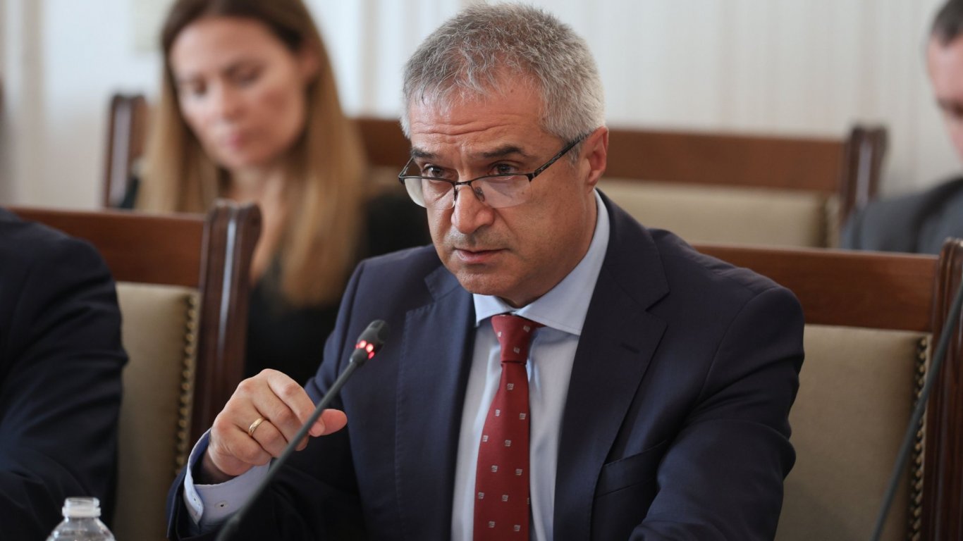 Работодателите с остра позиция срещу проекта на бюджета: Това е удар по икономиката!