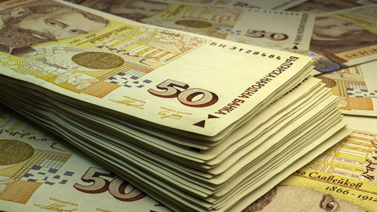 Само за месец българите са внесли в банките 700 млн. лева
