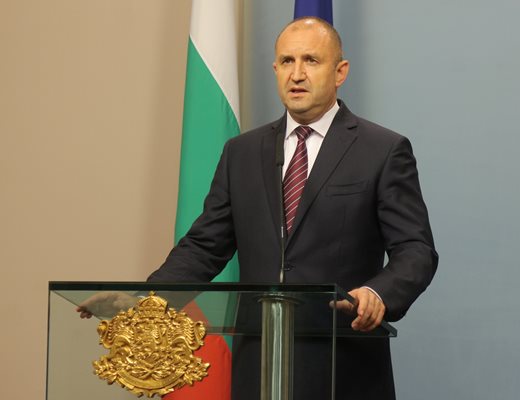 Радев наложи вето на особения управител на 