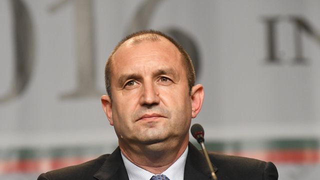 Радев: Кабинетът „Магнитски“ бърка в джоба на българите и налива пари в Украйна